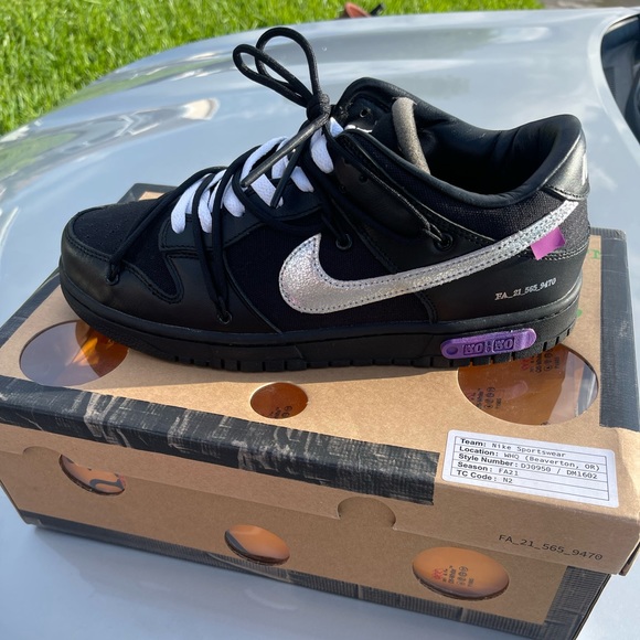 Off white dunks lot 50 size 10 negotiable price